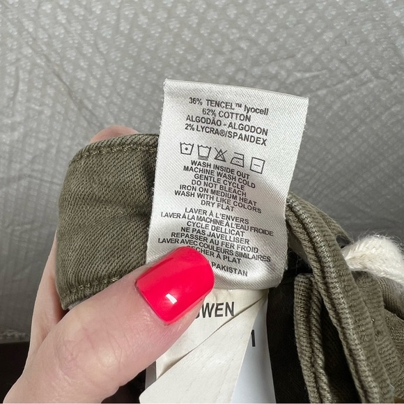 DL1961 Green Sporty Gwen Jogger Pants - Picture 8 of 8